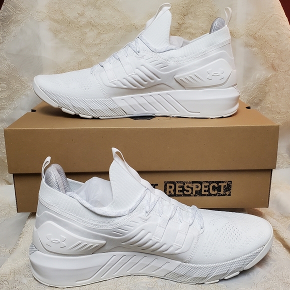 UA Project Rock 3 CNY Trainers - Picture 3 of 14